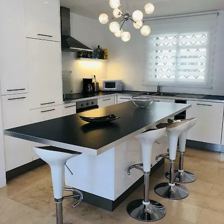 Luxury Duplex In Aloha Gardens Close To Puerto Banus Marbella