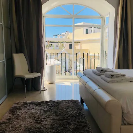 Luxury Duplex In Aloha Gardens Close To Puerto Banus Marbella